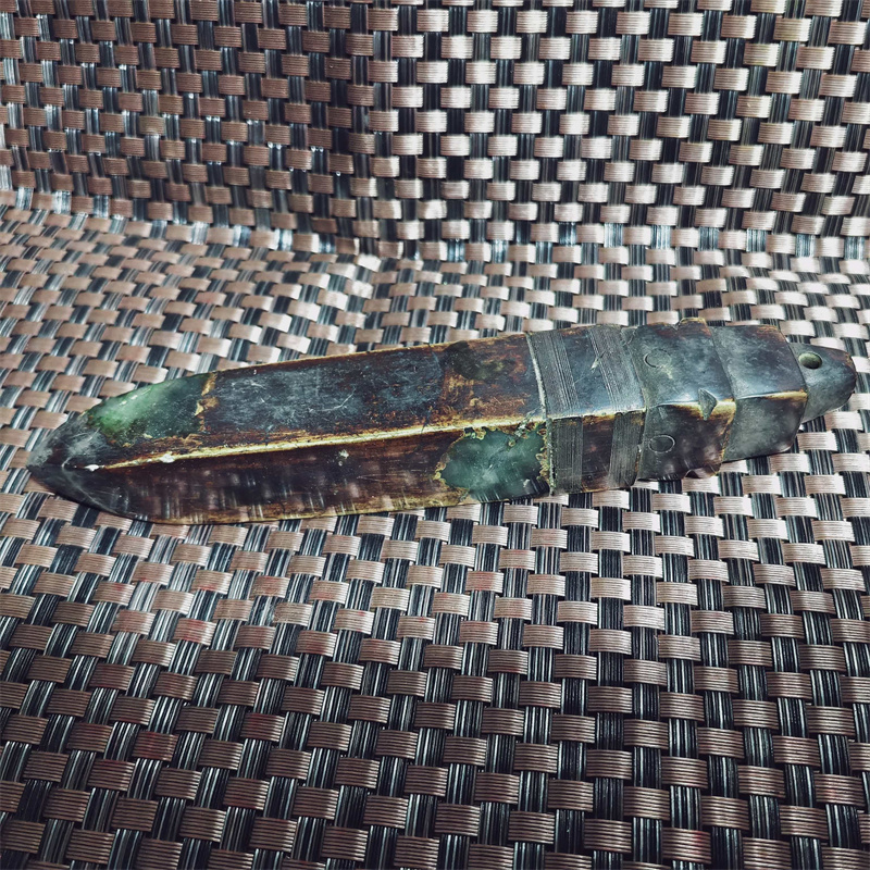 Cinzel de jade em formato quad - Collectible Vintage Tools avaliação e preço